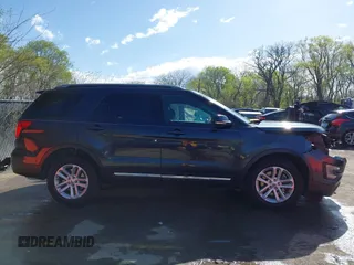 2017 Ford Explorer XLT with VIN 1FM5K7D84HGC76141, listed as a IAAI auction lot 41991832 with 143,504 mi miles and . Bid and sale history available at carsss.com. Image 14.