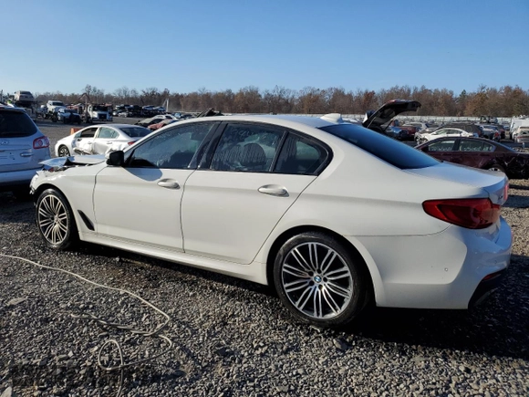 2019 BMW 5 Series 540i xDrive with VIN WBAJE7C59KWW14855, listed as a Copart auction lot 49840104 with 61,705 mi miles and Salvage title. Bid and sale history available at DreamBid. Image 2.