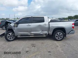 2018 Toyota Tundra 2WD SR5 with VIN 5TFGY5F14JX239984, listed as a IAAI auction lot 41948639 with 31,506 mi miles. Bid and sale history available at carsss.com. Image 14.