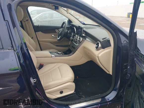 2019 Mercedes-Benz GLC with VIN WDC0G4JB6K1002622, listed as a IAAI auction lot 41647656 with 42,732 mi miles. Bid and sale history available at carsss.com. Image 5.