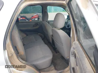2006 Ford Escape XLT with VIN 1FMYU93186KC23802, listed as a IAAI auction lot 42611582 with 166,871 mi miles and . Bid and sale history available at DreamBid. Image 8.