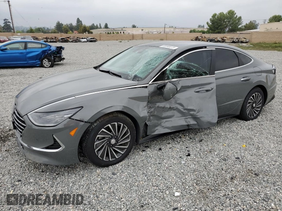 2020 Hyundai Sonata Hybrid Limited with VIN KMHL54JJXLA013913, listed as a Copart auction lot 68998073 with 115,396 mi miles. Bid and sale history available at carsss.com. Image 1.