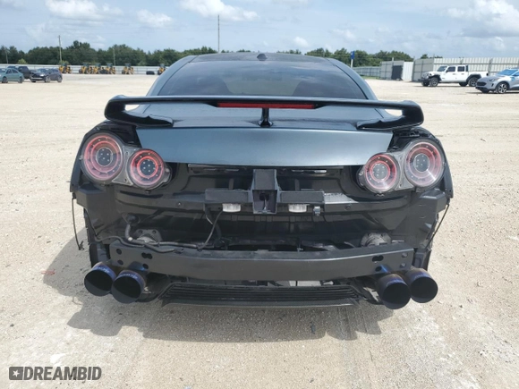 2017 Nissan GT-R Premium with VIN JN1AR5EF4HM820593, listed as a Copart auction lot 73290464 with 13339 miles and Salvage Title. Bid and sale history available at carsss.com. Image 6.