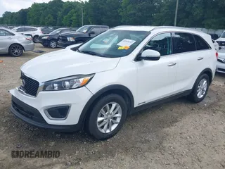 2017 Kia Sorento LX z VIN 5XYPGDA57HG197895, wystawiony jako IAAI lot #42265132 z przebiegiem 100 154 mil mil oraz . Historia ofert i sprzedaży dostępna na DreamBid. Obrazek 18.