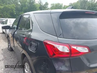 2019 Chevrolet Equinox LT z VIN 2GNAXTEV6K6190023, wystawiony jako IAAI lot #42277035 z przebiegiem 121 218 mil mil oraz . Historia ofert i sprzedaży dostępna na DreamBid. Obrazek 14.