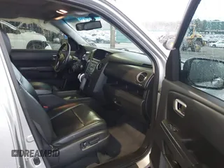 2011 Honda Pilot EX-L with VIN 5FNYF4H56BB057039, listed as a IAAI auction lot 41946647 with 187,783 mi miles. Bid and sale history available at carsss.com. Image 5.