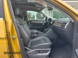 2018 Volkswagen Atlas SEL Premium z VIN 1V2NR2CA3JC564705, wystawiony jako Copart lot #58064385 z przebiegiem 114 723 mil mil oraz Czysty tytuł • Clean title. Historia ofert i sprzedaży dostępna na DreamBid. Obrazek 5.