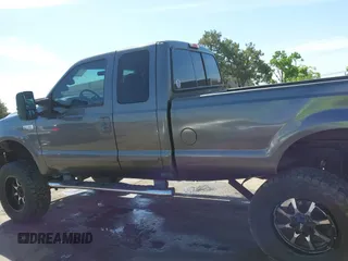 2002 Ford Super Duty F-250 XL with VIN 1FTNX21F52EA94446, listed as a IAAI auction lot 42078310 with 197,605 mi miles. Bid and sale history available at carsss.com. Image 14.