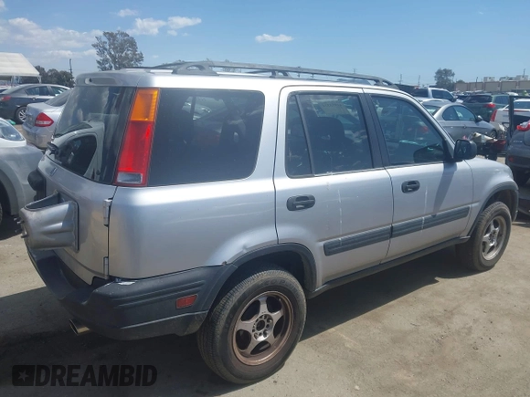 2001 Honda CR-V LX with VIN JHLRD18431C015913, listed as a IAAI auction lot 41953334 with 185,626 mi miles. Bid and sale history available at carsss.com. Image 4.