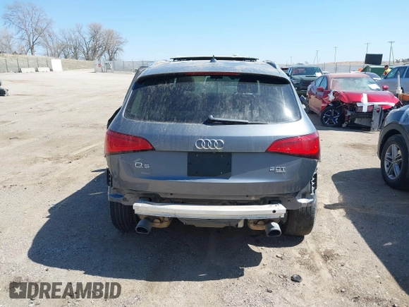 2014 Audi Q5 Premium Plus with VIN WA1LFAFPXEA013601, listed as a IAAI auction lot 41920890 with 1 mi miles. Bid and sale history available at carsss.com. Image 17.