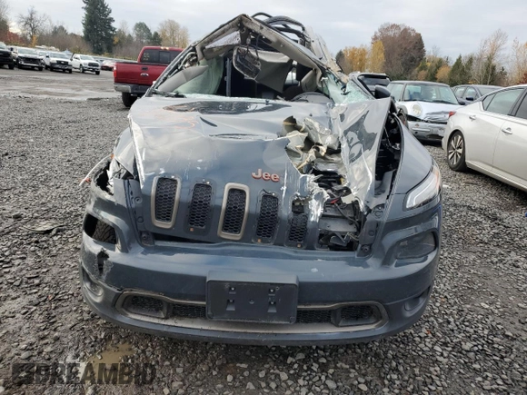 2017 Jeep Cherokee Latitude with VIN 1C4PJLCB5HW574743, listed as a Copart auction lot 82999194 with Not Provided miles and Salvage Title. Bid and sale history available at carsss.com. Image 5.