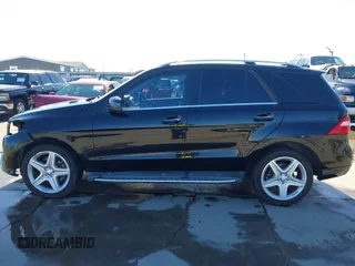 2015 Mercedes-Benz M 400 with VIN 4JGDA5GB1FA510309, listed as a IAAI auction lot 41603810 with 109,391 mi miles and . Bid and sale history available at DreamBid. Image 15.