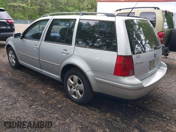 2004 Volkswagen Jetta GLS with VIN WVWSR61JX4W143002, listed as a IAAI auction lot 42206137 with 270,480 mi miles and . Bid and sale history available at DreamBid. Image 3.