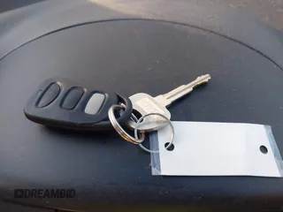 2009 Hyundai Elantra SE z VIN KMHDU46D99U680134, wystawiony jako IAAI lot #41882799 z przebiegiem 156 517 mil mil oraz . Historia ofert i sprzedaży dostępna na DreamBid. Obrazek 11.