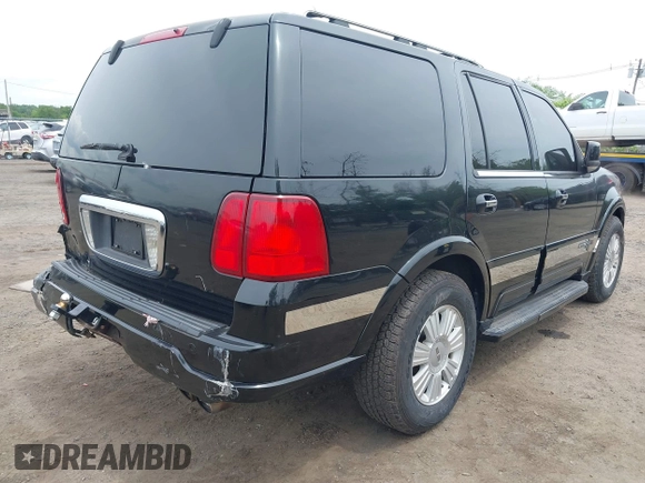 2003 Lincoln Navigator Luxury z VIN 5LMFU28R13LJ43211, wystawiony jako IAAI lot #42331844 z przebiegiem 166 139 mil mil oraz . Historia ofert i sprzedaży dostępna na DreamBid. Obrazek 4.