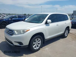 2013 Toyota Highlander with VIN 5TDZA3EH4DS041481, listed as a IAAI auction lot 42056940 with 113,427 mi miles and . Bid and sale history available at DreamBid. Image 19.