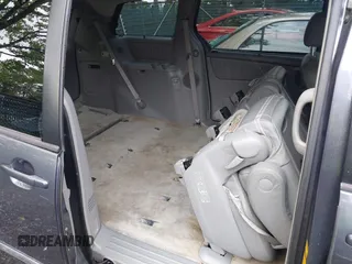 2006 Toyota Sienna XLE z VIN 5TDZA22C36S535207, wystawiony jako IAAI lot #42521737 z przebiegiem 147 801 mil mil oraz . Historia ofert i sprzedaży dostępna na DreamBid. Obrazek 8.
