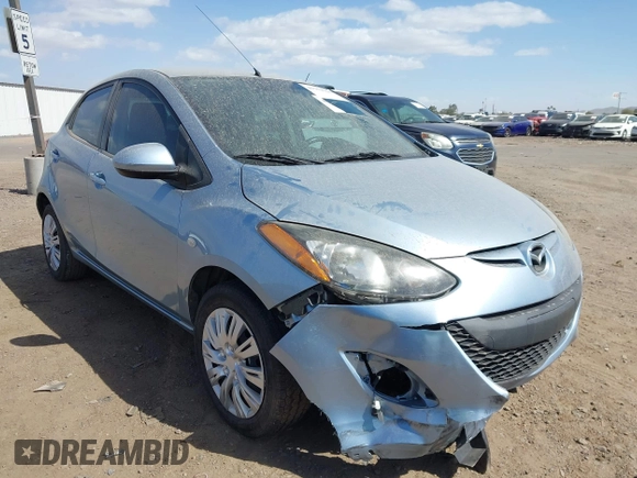 2013 Mazda 2 Sport z VIN JM1DE1KZ1D0162102, wystawiony jako IAAI lot #41752144 z przebiegiem 96 906 mil mil oraz . Historia ofert i sprzedaży dostępna na DreamBid. Obrazek 1.
