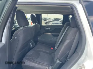 2017 Jeep Cherokee Latitude with VIN 1C4PJLCS9HD231686, listed as a Copart auction lot 51165265 with 125,518 mi miles and Clean Title. Bid and sale history available at carsss.com. Image 11.