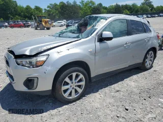 2015 Mitsubishi Outlander SE with VIN 4A4AP4AU8FE053333, listed as a Copart auction lot 57611225 with 93,689 mi miles and Salvage title. Bid and sale history available at DreamBid. Image 1.