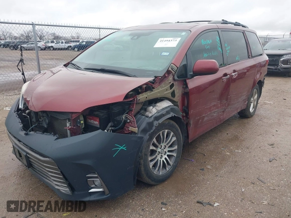 2019 Toyota Sienna XLE Auto Access Seat with VIN 5TDYZ3DC5KS971445, listed as a IAAI auction lot 41494373 with 147,578 mi miles. Bid and sale history available at carsss.com. Image 18.