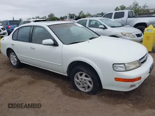 1999 Nissan Maxima GXE z VIN JN1CA21D7XT811913, wystawiony jako IAAI lot #42374679 z przebiegiem 209 172 mil mil oraz . Historia ofert i sprzedaży dostępna na DreamBid. Obrazek 1.