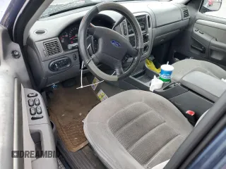 2004 Ford Explorer XLT with VIN 1FMDU73W14ZA77956, listed as a Copart auction lot 54439905 with 243,307 mi miles and Non repairable. Bid and sale history available at DreamBid. Image 8.
