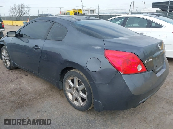 2009 Nissan Altima 3.5 SE with VIN 1N4BL24E29C135970, listed as a IAAI auction lot 41697555 with 232,896 mi miles. Bid and sale history available at carsss.com. Image 3.