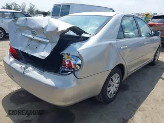2006 Toyota Camry STD with VIN 4T1BE32K26U164258, listed as a IAAI auction lot 42120723 with 172,018 mi miles. Bid and sale history available at carsss.com. Image 4.
