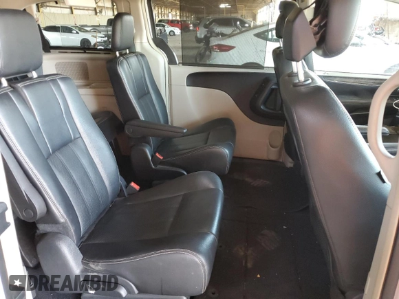 2014 Chrysler Town & Country Touring L 30th Anniversary z VIN 2C4RC1CG8ER338966, wystawiony jako Copart lot #59998335 z przebiegiem 171 121 mil mil oraz Czysty tytuł • Clean title. Historia ofert i sprzedaży dostępna na DreamBid. Obrazek 11.
