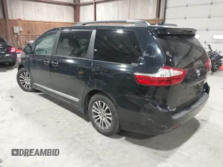 2018 Toyota Sienna XLE Auto Access Seat with VIN 5TDYZ3DC1JS960019, listed as a IAAI auction lot 41491992 with 128,021 mi miles. Bid and sale history available at carsss.com. Image 3.