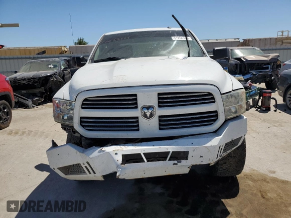 2016 Ram 1500 Express z VIN 3C6RR7KTXGG271190, wystawiony jako Copart lot #57254505 z przebiegiem 156 443 mil mil oraz Szkoda całkowita • Salvage title. Historia ofert i sprzedaży dostępna na DreamBid. Obrazek 5.