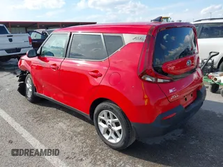 2020 Kia Soul S with VIN KNDJ23AUXL7085510, listed as a IAAI auction lot 41885461 with 43,611 mi miles and . Bid and sale history available at DreamBid. Image 3.