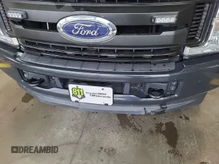 2019 Ford F-250 XL с VIN 1FT7X2B65KEE27316, выставлен на аукционе IAAI как лот 42505886 с пробегом 123 625 миль миль и . История ставок и продаж доступна на DreamBid. Изображение 1.