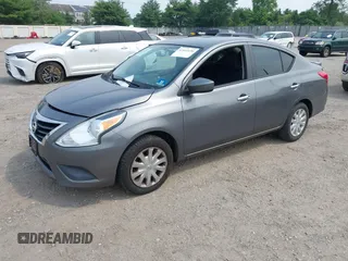 2016 Nissan Versa S z VIN 3N1CN7AP9GL829345, wystawiony jako IAAI lot #42441630 z przebiegiem 147 607 mil mil oraz . Historia ofert i sprzedaży dostępna na DreamBid. Obrazek 18.