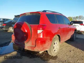 2008 Toyota RAV4 with VIN JTMZD33V885101032, listed as a IAAI auction lot 41800506 with 270,109 mi miles. Bid and sale history available at carsss.com. Image 4.