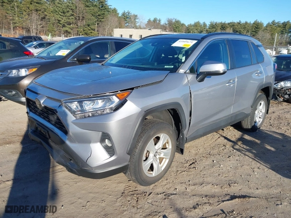 2020 Toyota RAV4 XLE with VIN 2T3P1RFV2LC112917, listed as a IAAI auction lot 41009671 with 45,300 mi miles. Bid and sale history available at carsss.com. Image 17.