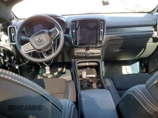 2023 Volvo C40 Recharge Pure Electric Plus with VIN YV4ED3GL9P2050323, listed as a Copart auction lot 62594344 with 0 mi miles and Salvage Title. Bid and sale history available at carsss.com. Image 8.