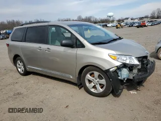 2017 Toyota Sienna LE Auto Access Seat with VIN 5TDKZ3DCXHS782353, listed as a Copart auction lot 49989555 with 102,129 mi miles and Salvage Title. Bid and sale history available at carsss.com. Image 4.