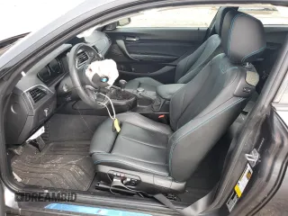 2018 BMW M2 z VIN WBS1J5C58J7B61965, wystawiony jako Copart lot #63543004 z przebiegiem 9 663 mil mil oraz Szkoda całkowita • Salvage title. Historia ofert i sprzedaży dostępna na DreamBid. Obrazek 7.