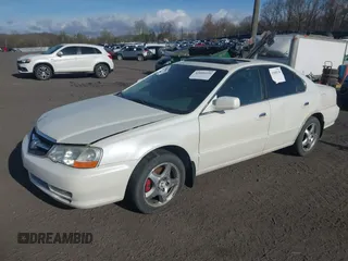 2002 Acura TL with VIN 19UUA56672A015536, listed as a IAAI auction lot 42088530 with 1 mi miles. Bid and sale history available at carsss.com. Image 2.
