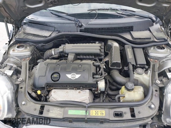 2010 MINI Hardtop with VIN WMWMF3C54ATZ21451, listed as a IAAI auction lot 42111383 with 164,116 mi miles and . Bid and sale history available at DreamBid. Image 10.