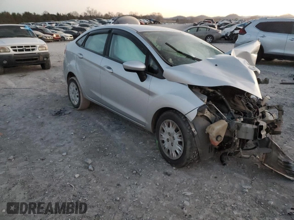 2018 Ford Fiesta S z VIN 3FADP4AJ4JM121355, wystawiony jako Copart lot #88161545 z przebiegiem Nie podano mil oraz Szkoda całkowita • Salvage title. Historia ofert i sprzedaży dostępna na DreamBid. Obrazek 4.