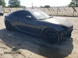 2024 Toyota 86 Premium z VIN JF1ZNBE17R8757780, wystawiony jako Copart lot #54557215 z przebiegiem 4 429 mil mil oraz Szkoda całkowita • Salvage title. Historia ofert i sprzedaży dostępna na DreamBid. Obrazek 4.