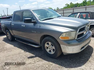 2009 Dodge 1500 SLT z VIN 1D3HB13T69S785965, wystawiony jako IAAI lot #42188507 z przebiegiem 225 314 mil mil oraz . Historia ofert i sprzedaży dostępna na DreamBid. Obrazek 1.
