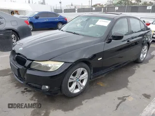 2009 BMW 3 Series 328i z VIN WBAPH57599NM33609, wystawiony jako IAAI lot #42368969 z przebiegiem 269 911 mil mil oraz . Historia ofert i sprzedaży dostępna na DreamBid. Obrazek 2.