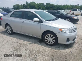 2013 Toyota Corolla L с VIN 5YFBU4EE8DP164181, выставлен на аукционе IAAI как лот 42382562 с пробегом 220 739 миль миль и . История ставок и продаж доступна на DreamBid. Изображение 1.