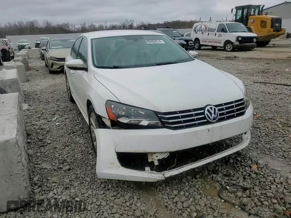 2012 Volkswagen Passat SE z VIN 1VWBP7A35CC004339, wystawiony jako Copart lot #80462614 z przebiegiem 182 748 mil mil oraz Nie do naprawy • Non repairable. Historia ofert i sprzedaży dostępna na DreamBid. Obrazek 14.