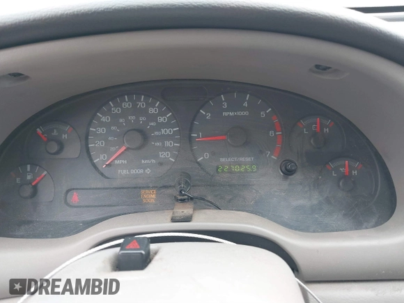 2003 Ford Mustang Standard with VIN 1FAFP40463F447312, listed as a IAAI auction lot 39814508 with 227,025 mi miles. Bid and sale history available at carsss.com. Image 7.