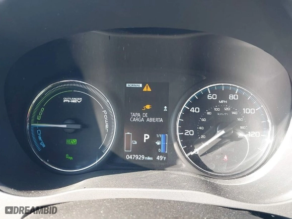 2020 Mitsubishi Outlander PHEV SEL with VIN JA4J24A57LZ010227, listed as a IAAI auction lot 41652308 with 47,929 mi miles. Bid and sale history available at carsss.com. Image 7.